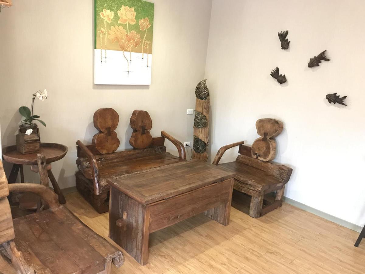 Tainan Julie'S Garden 峰情文旅 Hotell Anping Exteriör bild